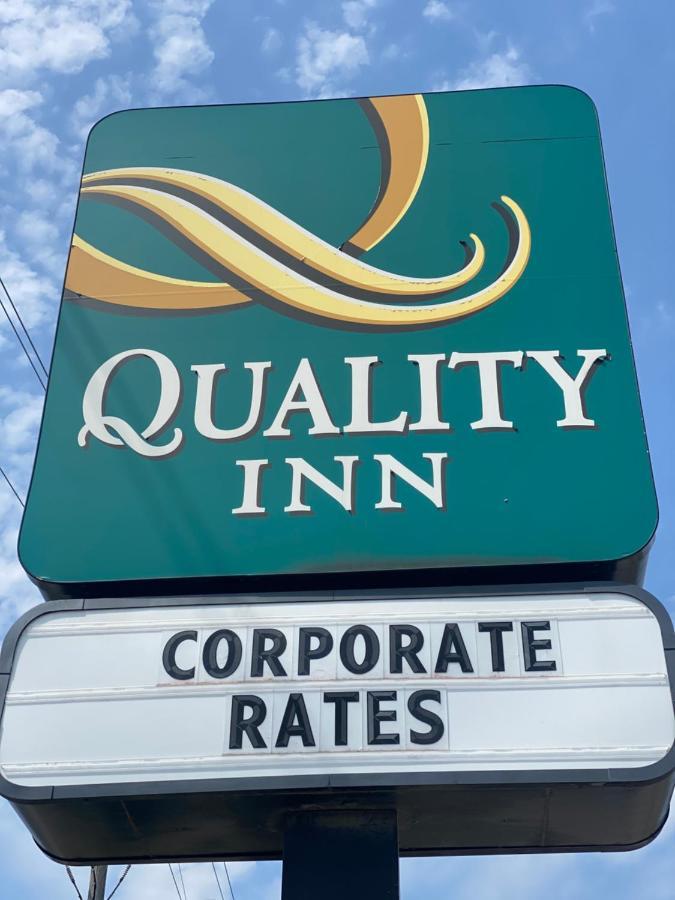 Quality Inn Питерборо Экстерьер фото