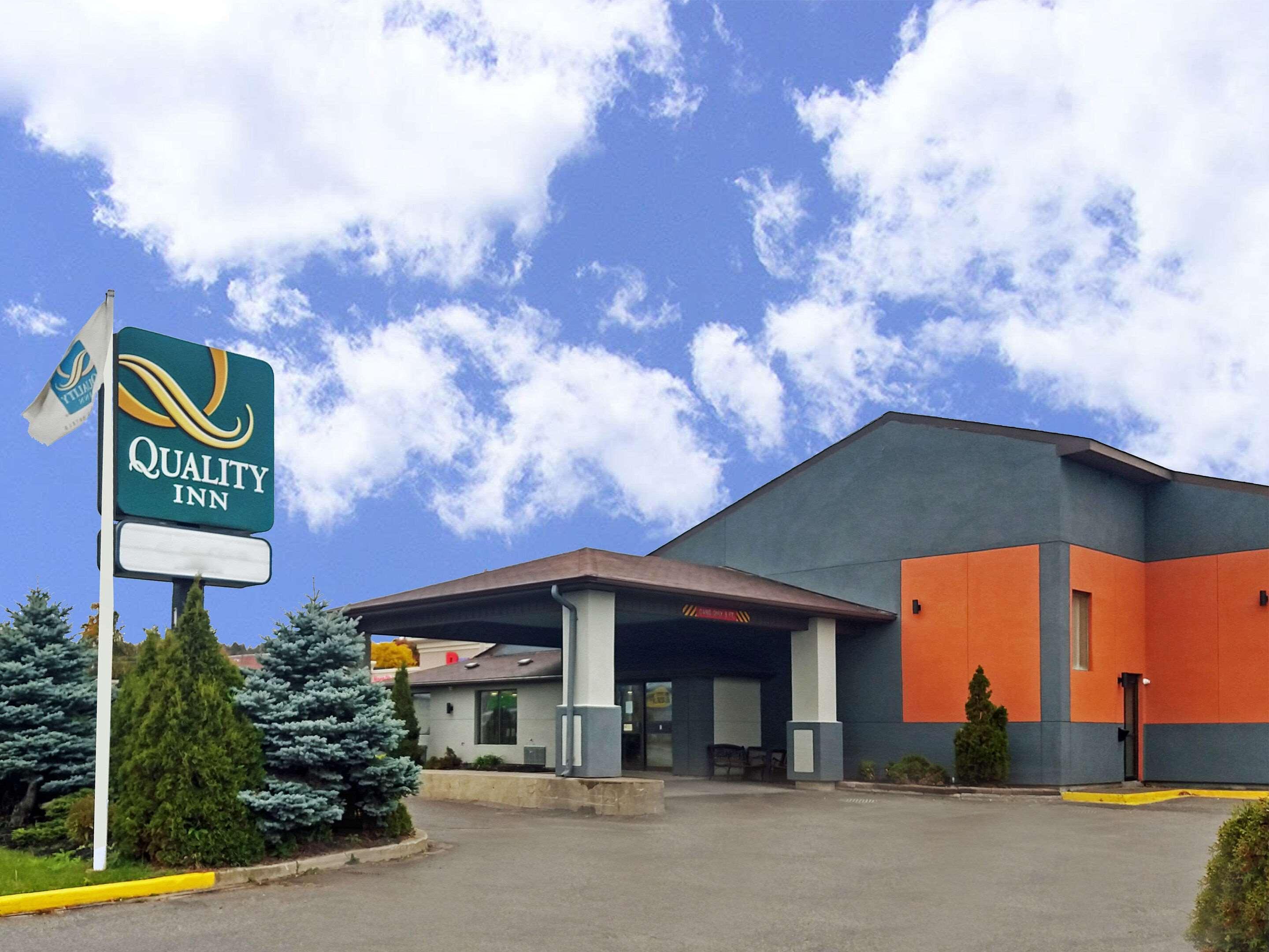 Quality Inn Питерборо Экстерьер фото