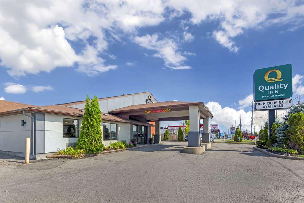 Quality Inn Питерборо Экстерьер фото